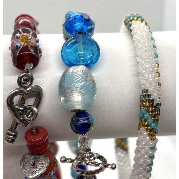 Vintage Lot of‎ 6 Beaded Bracelet Art Glass Seed Bead Shell Flower Heart Stretch - Picture 4 of 11